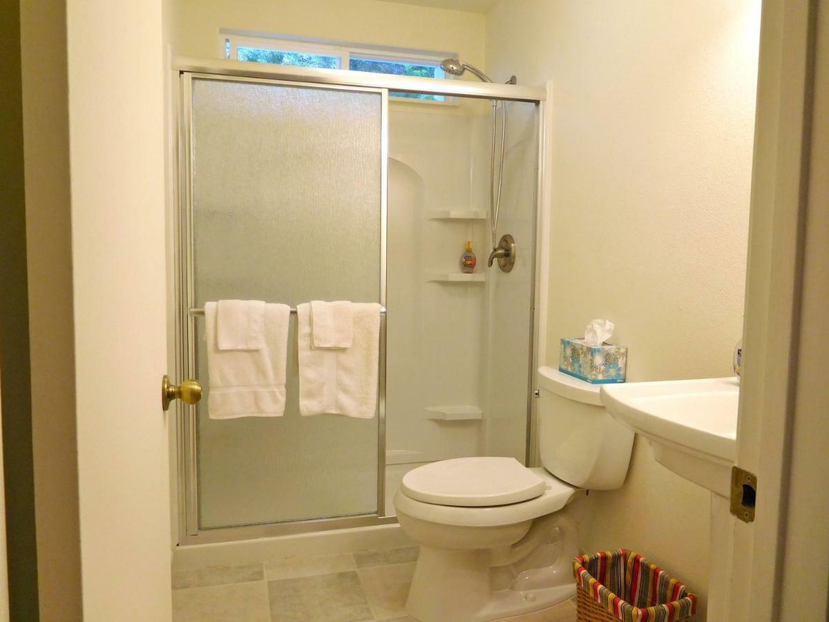 Bears' Place Guest House Kalaoa Екстериор снимка
